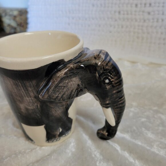 3D Elephant Mug Ivory Trunk Handle Coffee Tea Mug Cup UNIQUE Made Thailand EUC - Picture 3 of 7